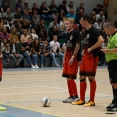 Výtečný futsal s tříbodovou tečkou